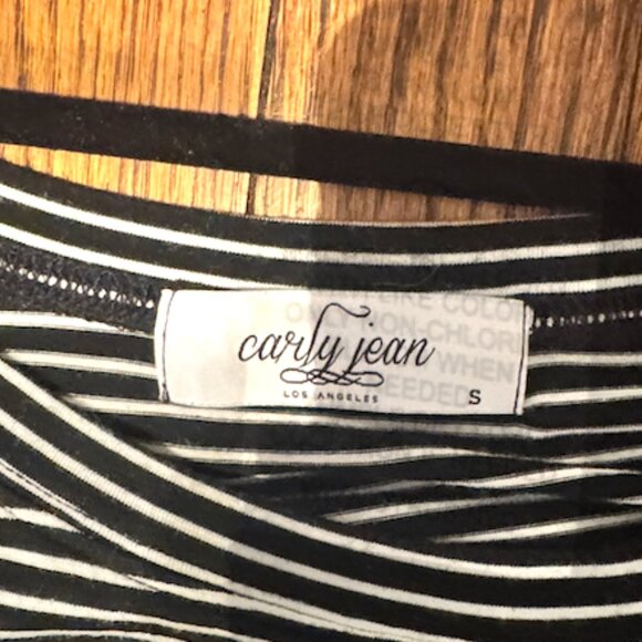 CJLA Short Sleeve Top - Picture 2 of 3